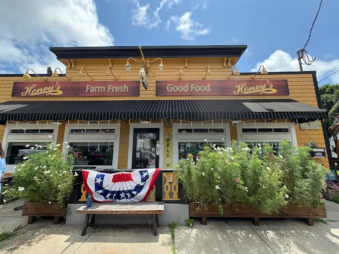 Honey's Farm Fresh Gourmet Kitchen